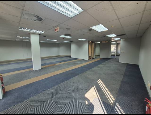 197M² OFFICE TO LET IN WOODMEAD